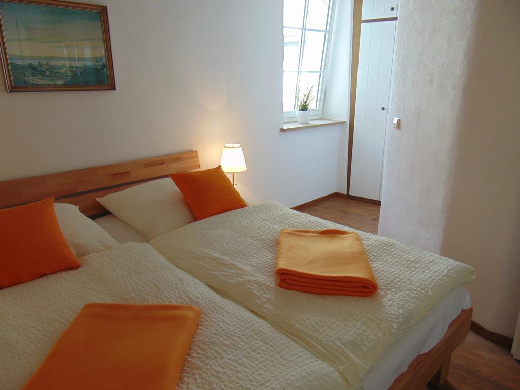 Ferienwohnung Bergblick /Moseltal Burgen  Bagian luar foto