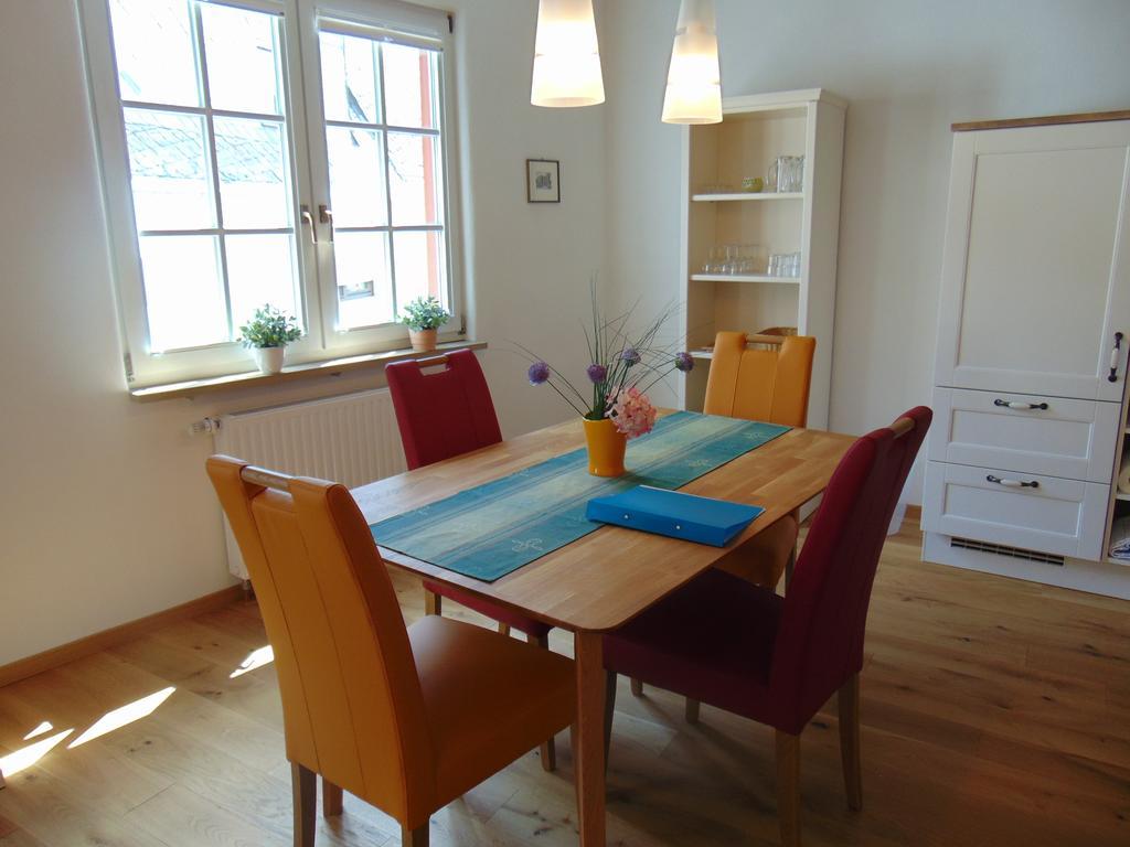 Ferienwohnung Bergblick /Moseltal Burgen  Bagian luar foto